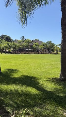 Jornal Horizonte mostra a foto da Pousada Casa Valduga, em Bento Gonçcalves, no RS