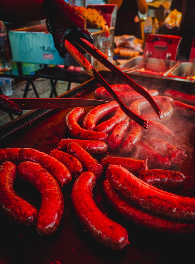 Festa Alemã traz rótulos premiados, gastronomia e grandes nomes do rock para a Praça da Filarmônica